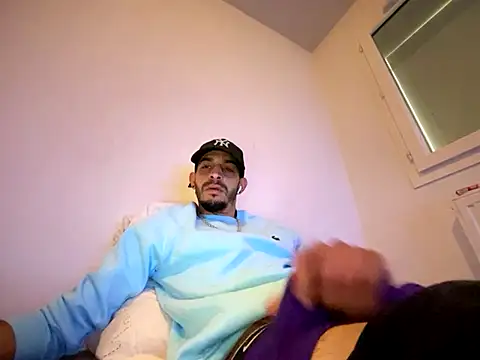 Rebeu313 online show from October 21, 2025, 9:30 am