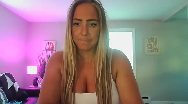 sunshinekisses online show from January 26, 2025, 9:51 pm