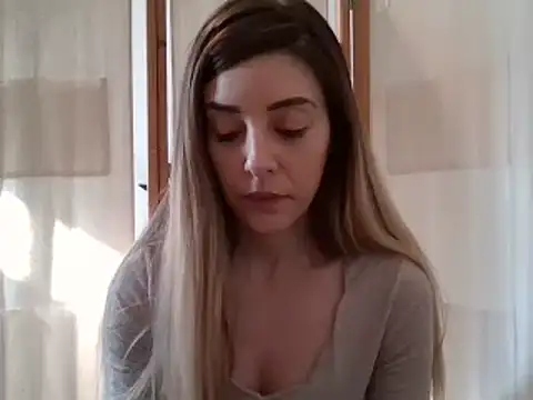 Snapshot of MissBella131 chatting on February 7, 2025, 1:32 pm MissBella131 online show from February 7, 2025, 1:32 pm