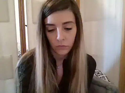 Snapshot of MissBella131 chatting on January 27, 2025, 3:39 pm MissBella131 online show from January 27, 2025, 3:39 pm