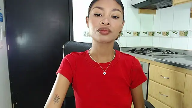 Snapshot of Perla_prg chatting on October 30, 2025, 4:04 pm Perla prg online show from October 30, 2025, 4:04 pm