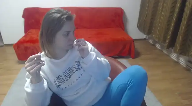 AngelAndDevil92 online show from January 24, 2025, 6:35 pm