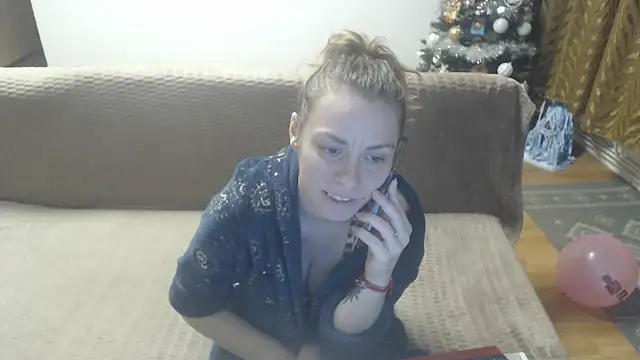 AngelAndDevil92 online show from December 14, 2024, 4:19 pm