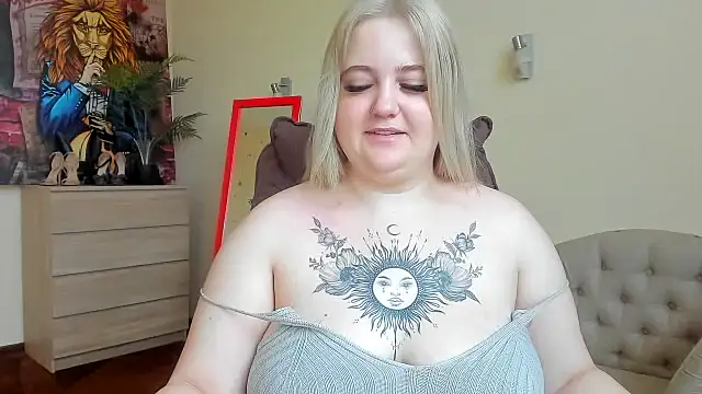 Snapshot of Doliss chatting on October 7, 2025, 6:14 am Doliss online show from October 7, 2025, 6:14 am