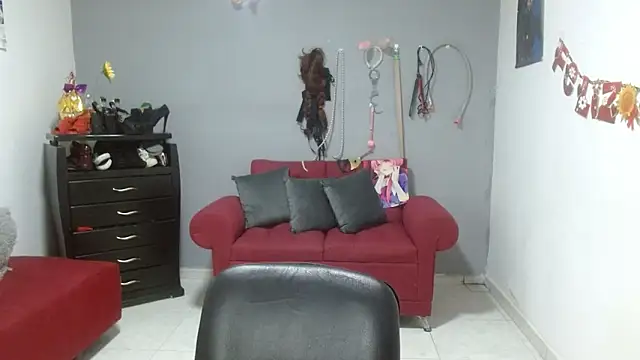 emperabigbootybigass online show from March 8, 2025, 12:09 pm