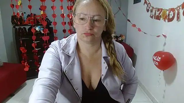 emperabigbootybigass online show from February 21, 2025, 12:38 pm