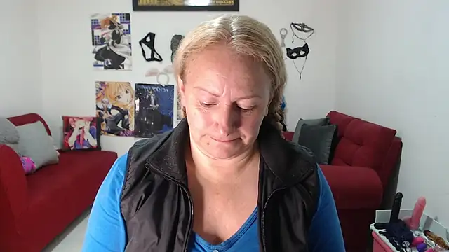 Snapshot of emperabigbootybigass chatting on October 8, 2025, 12:17 pm emperabigbootybigass online show from October 8, 2025, 12:17 pm