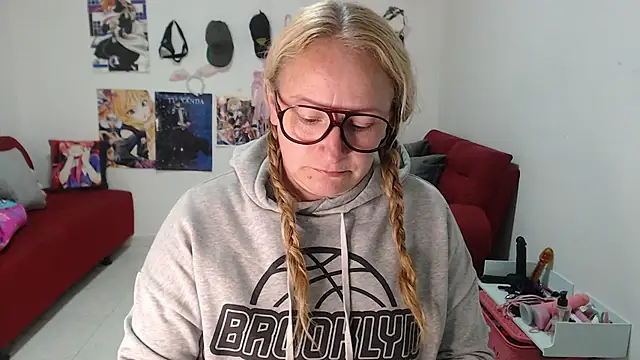 Snapshot of emperabigbootybigass chatting on October 1, 2025, 12:31 pm emperabigbootybigass online show from October 1, 2025, 12:31 pm