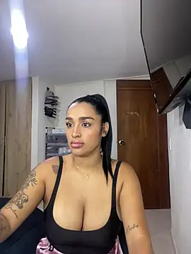 KatalinnaBrown online show from July 24, 2026, 10:39 pm
