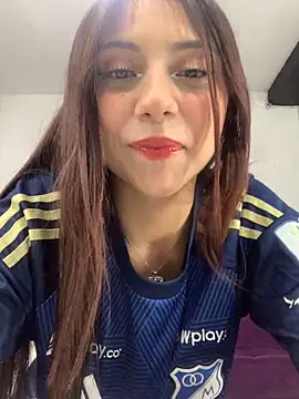 Snapshot of Emily_Clark1 chatting on December 6, 2024, 8:43 am Emily Clark1 online show from December 6, 2024, 8:43 am