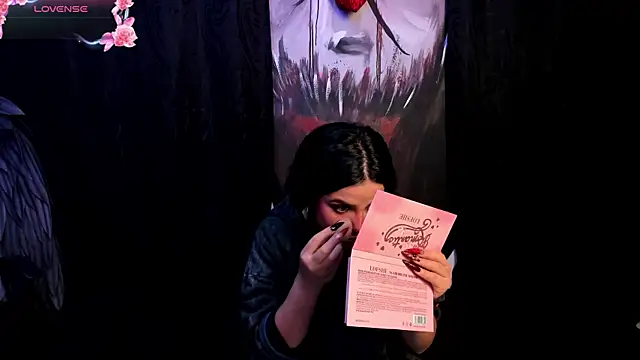 Snapshot of Kylie-fox chatting on October 9, 2025, 12:00 am Kylie-fox online show from October 9, 2025, 12:00 am