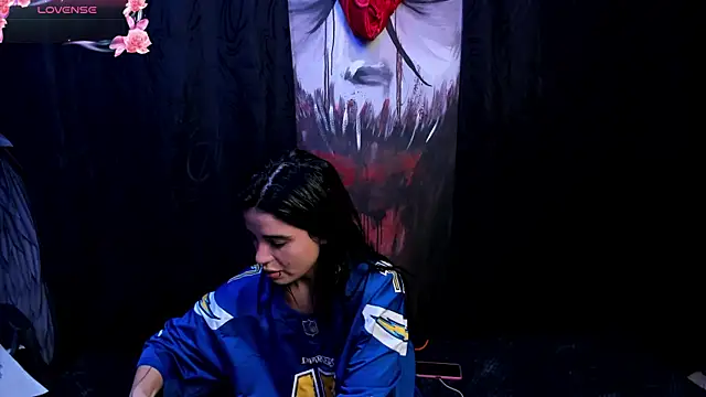 Snapshot of Kylie-fox chatting on September 30, 2025, 10:38 pm Kylie-fox online show from September 30, 2025, 10:38 pm