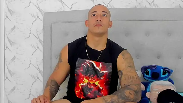 Snapshot of luigiferrara chatting on October 27, 2025, 9:49 pm luigiferrara online show from October 27, 2025, 9:49 pm