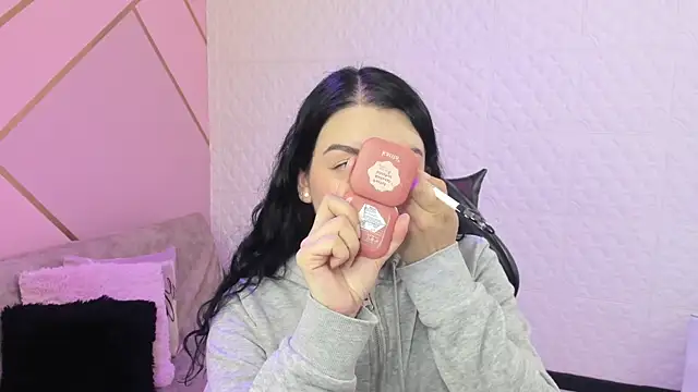 Violetaa diazz online show from September 26, 2025, 9:10 pm