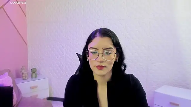 Violetaa diazz online show from February 16, 2026, 9:24 pm