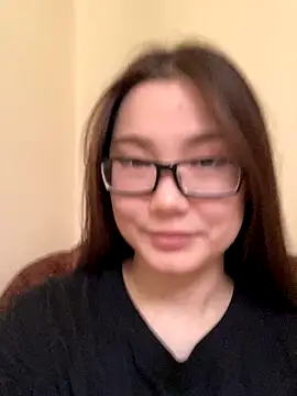 Snapshot of Milka23 chatting on October 9, 2025, 2:50 pm Milka23 online show from October 9, 2025, 2:50 pm