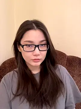 Snapshot of Milka23 chatting on October 11, 2025, 6:58 am Milka23 online show from October 11, 2025, 6:58 am