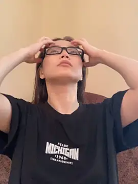 Snapshot of Milka23 chatting on September 28, 2025, 7:15 am Milka23 online show from September 28, 2025, 7:15 am