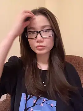 Snapshot of Milka23 chatting on September 21, 2025, 6:24 pm Milka23 online show from September 21, 2025, 6:24 pm