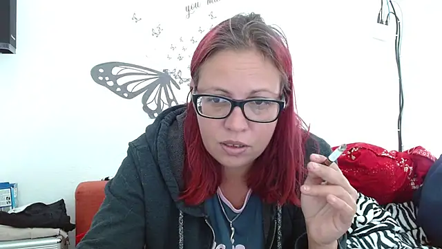 Snapshot of LadyHellene chatting on September 18, 2025, 6:27 am LadyHellene online show from September 18, 2025, 6:27 am