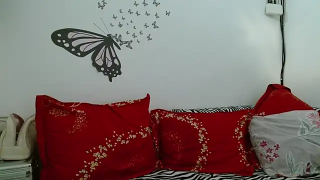 Snapshot of LadyHellene chatting on October 10, 2025, 5:08 am LadyHellene online show from October 10, 2025, 5:08 am