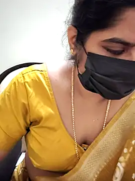 Snapshot of rani_deepa chatting on November 6, 2025, 3:49 pm rani deepa online show from November 6, 2025, 3:49 pm