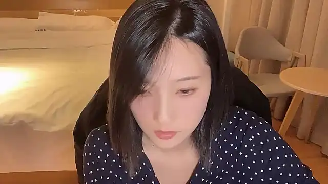 Snapshot of Arrebo1 chatting on December 14, 2025, 7:47 am Arrebo1 online show from December 14, 2025, 7:47 am