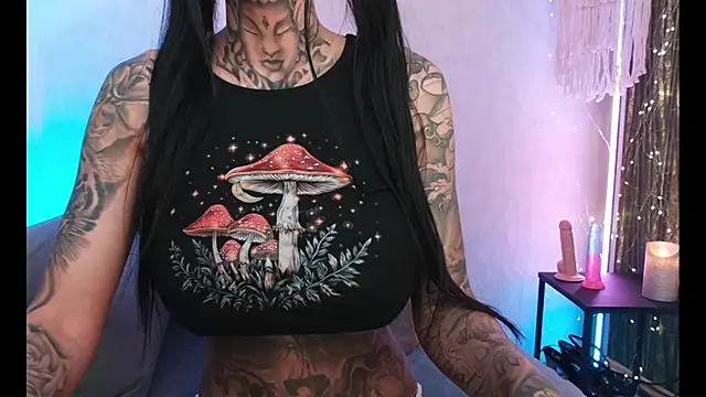 MeganWitch online show from December 28, 2024, 3:48 pm