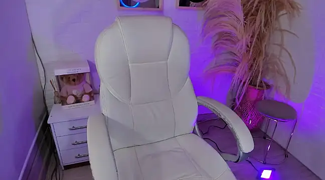 Dafnebela1 online show from December 4, 2024, 3:59 pm