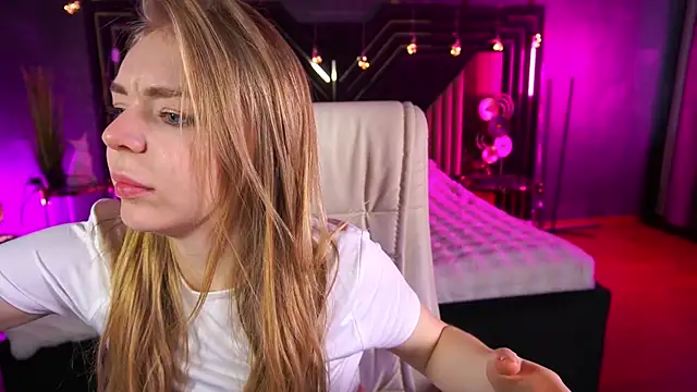 Snapshot of EmilySunshineS chatting on February 6, 2026, 7:15 am EmilySunshineS online show from February 6, 2026, 7:15 am