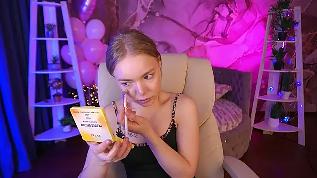 Snapshot of EmilySunshineS chatting on February 18, 2026, 7:17 am EmilySunshineS online show from February 18, 2026, 7:17 am