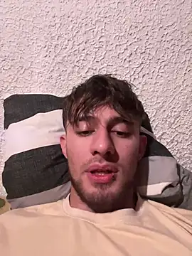 Snapshot of will00 chatting on January 6, 2025, 1:09 am will00 online show from January 6, 2025, 1:09 am