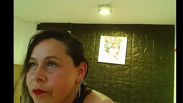 Snapshot of CINTHIA1609 chatting on September 25, 2025, 8:04 pm CINTHIA1609 online show from September 25, 2025, 8:04 pm