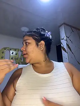 emma  milk  online show from December 17, 2025, 11:15 am