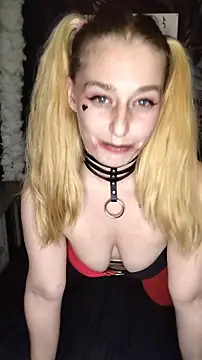 Sweet-SpicyOff online show from October 31, 2025, 10:05 pm