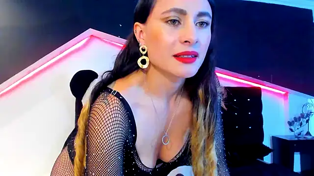 Coral Gibson online show from February 17, 2025, 3:55 pm