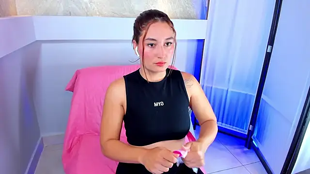 ScarlettWet9 online show from March 1, 2025, 12:01 pm