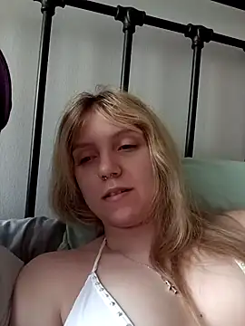 Snapshot of TheyCallMeSir6669 chatting on December 15, 2024, 7:31 pm TheyCallMeSir6669 online show from December 15, 2024, 7:31 pm