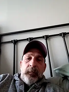 Snapshot of TheyCallMeSir6669 chatting on January 22, 2025, 9:32 pm TheyCallMeSir6669 online show from January 22, 2025, 9:32 pm