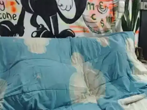 Snapshot of roystonee01 chatting on September 20, 2025, 12:04 am roystonee01 online show from September 20, 2025, 12:04 am