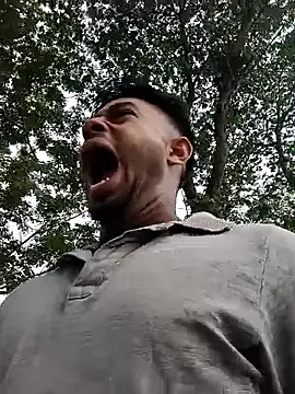 Snapshot of arafat_mia chatting on September 12, 2025, 1:28 am arafat mia online show from September 12, 2025, 1:28 am