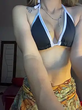 Snapshot of Carolinen chatting on September 26, 2025, 9:54 pm Carolinen online show from September 26, 2025, 9:54 pm