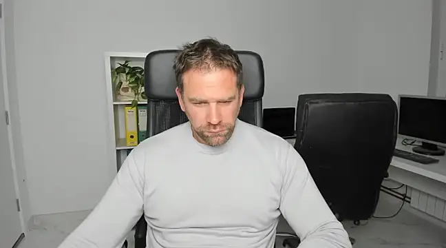 John-E-Dough online show from December 3, 2024, 5:04 am