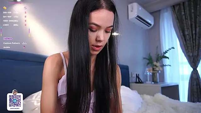 Snapshot of SynneFrary chatting on September 24, 2025, 6:09 am SynneFrary online show from September 24, 2025, 6:09 am