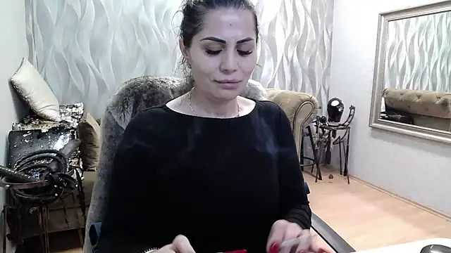 Snapshot of Sara_Poison chatting on September 26, 2025, 2:18 am Sara Poison online show from September 26, 2025, 2:18 am