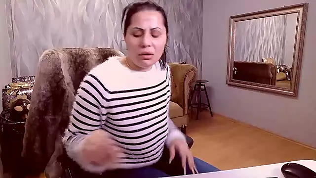 Sara Poison online show from February 14, 2025, 4:26 am