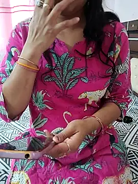 santurmom online show from April 25, 2026, 5:32 am