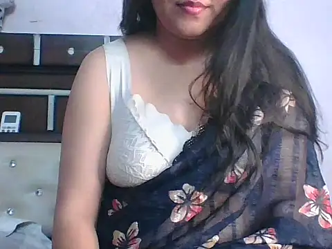 santurmom online show from April 12, 2026, 6:33 pm