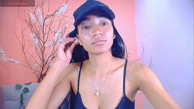 Charlotte Love10 online show from November 1, 2025, 12:10 pm