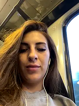 Snapshot of SashaBelle_ chatting on October 7, 2025, 4:57 am SashaBelle online show from October 7, 2025, 4:57 am